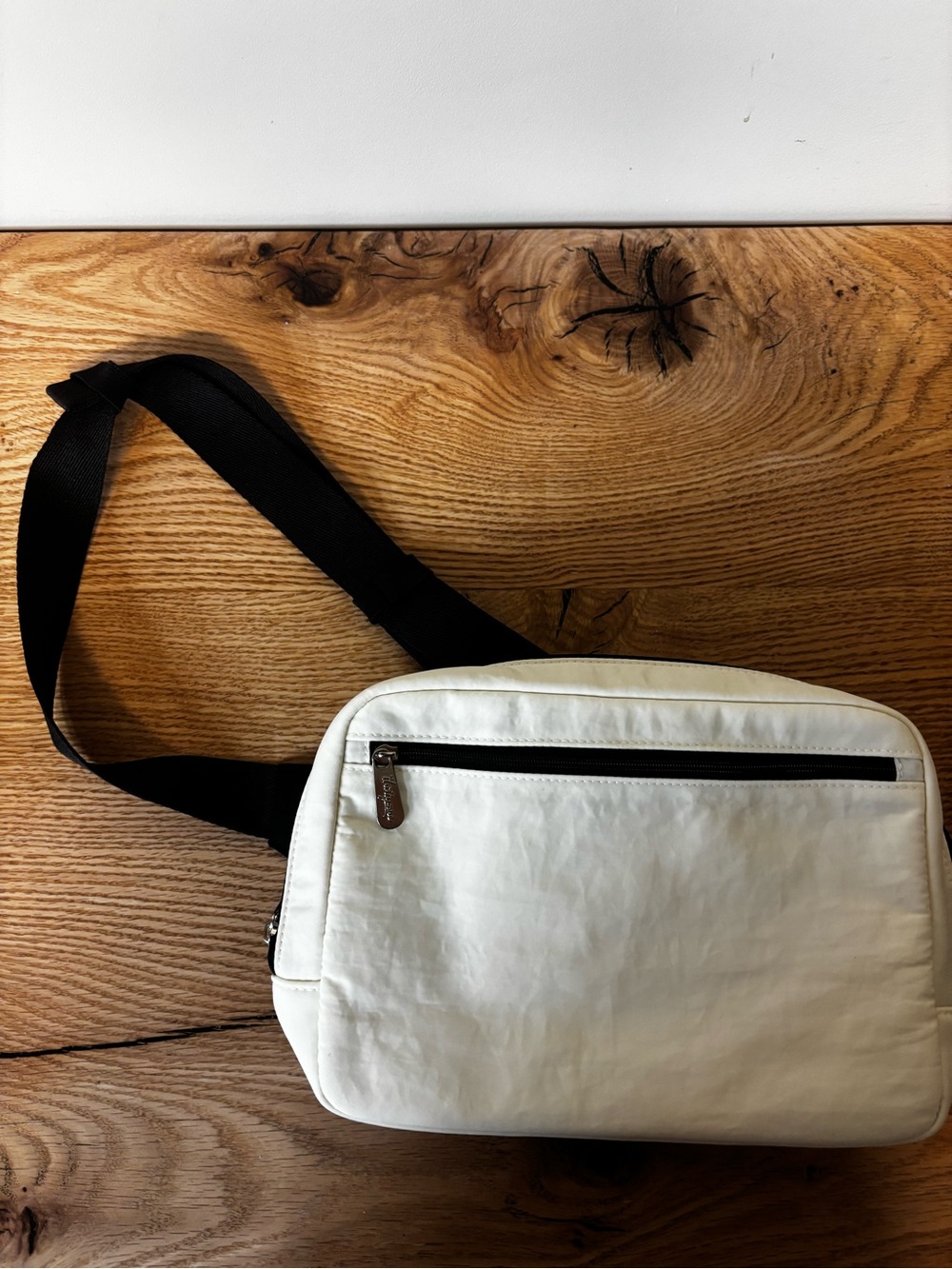 thirty-one White Crossbody Bag with Black Strap